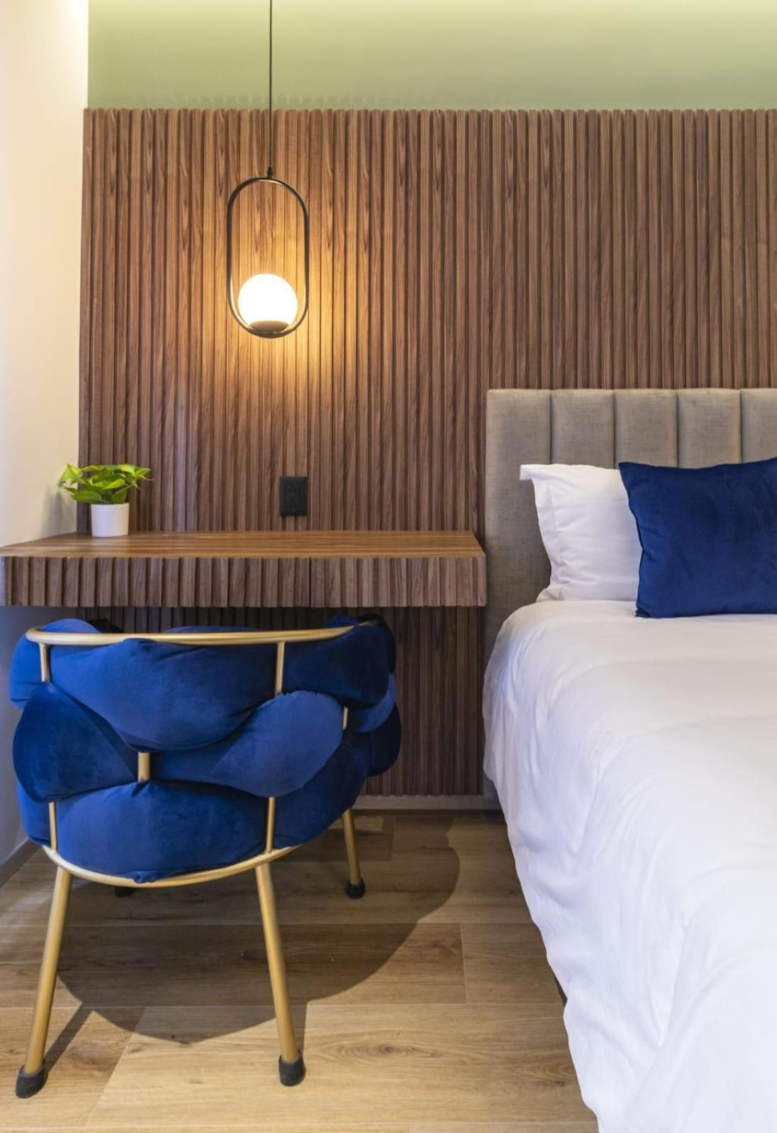 Hotel Eugenio Suetes Mexiko-Stadt Zimmer foto